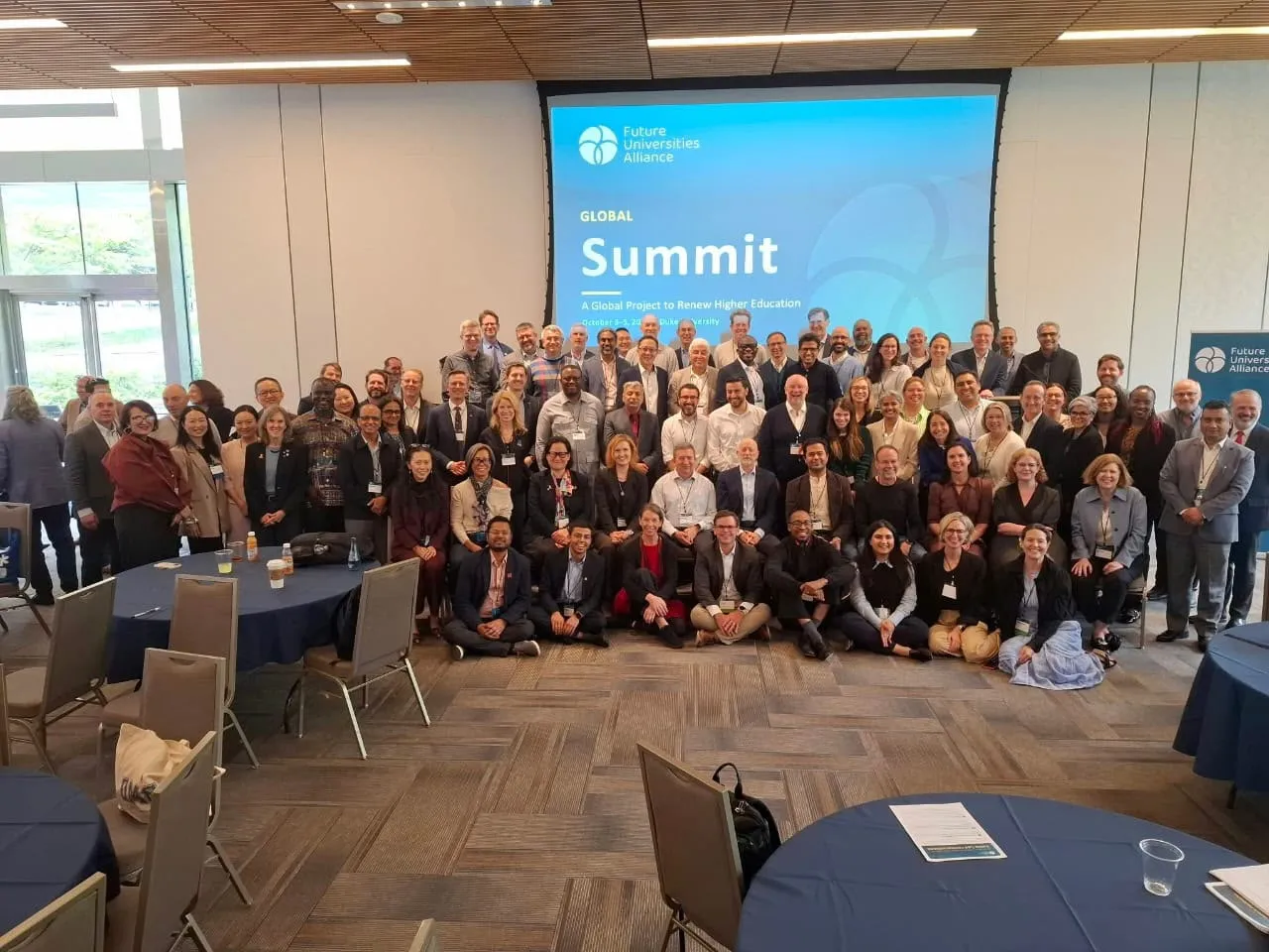 Participantes del Global Summit de Future Universities Alliance reunidos en Duke University, Durham, Carolina del Norte