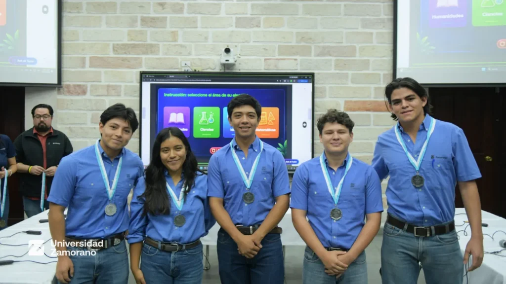 Estudiantes de la Clase 2028 reciben medallas en las Olimpiadas del Conocimiento 2026 de la Universidad Zamorano